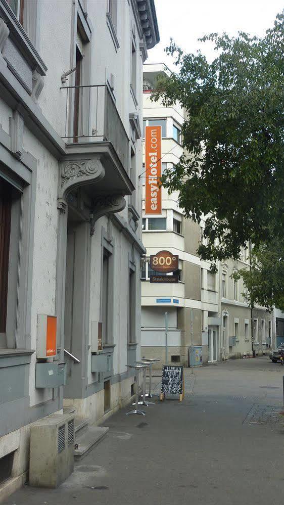 Easyhotel Basel - Self Service And Self Check-In Basileia Exterior foto